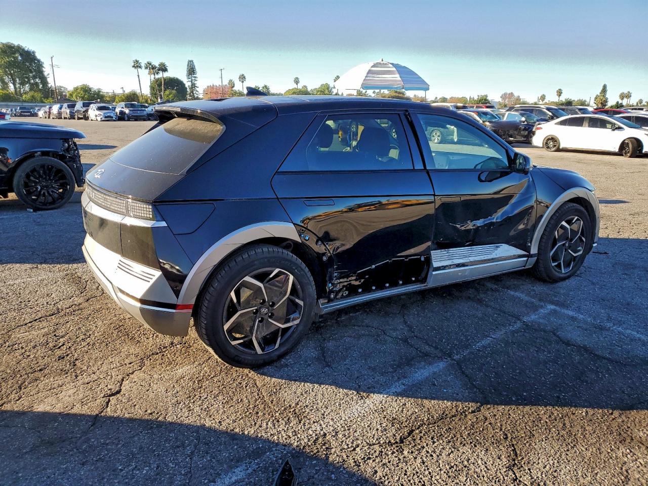 Hyundai Ioniq Limited Image 11