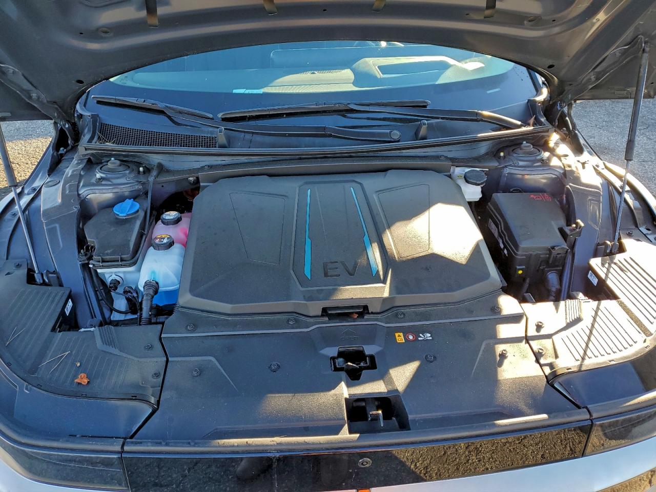 Hyundai Ioniq Limited Image 13