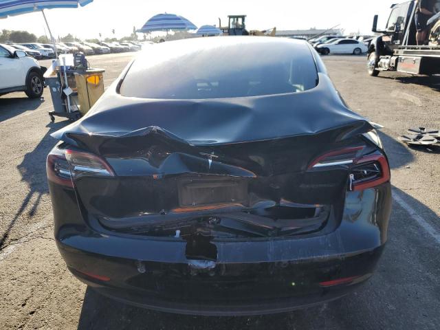 Tesla Model 3 Image 4