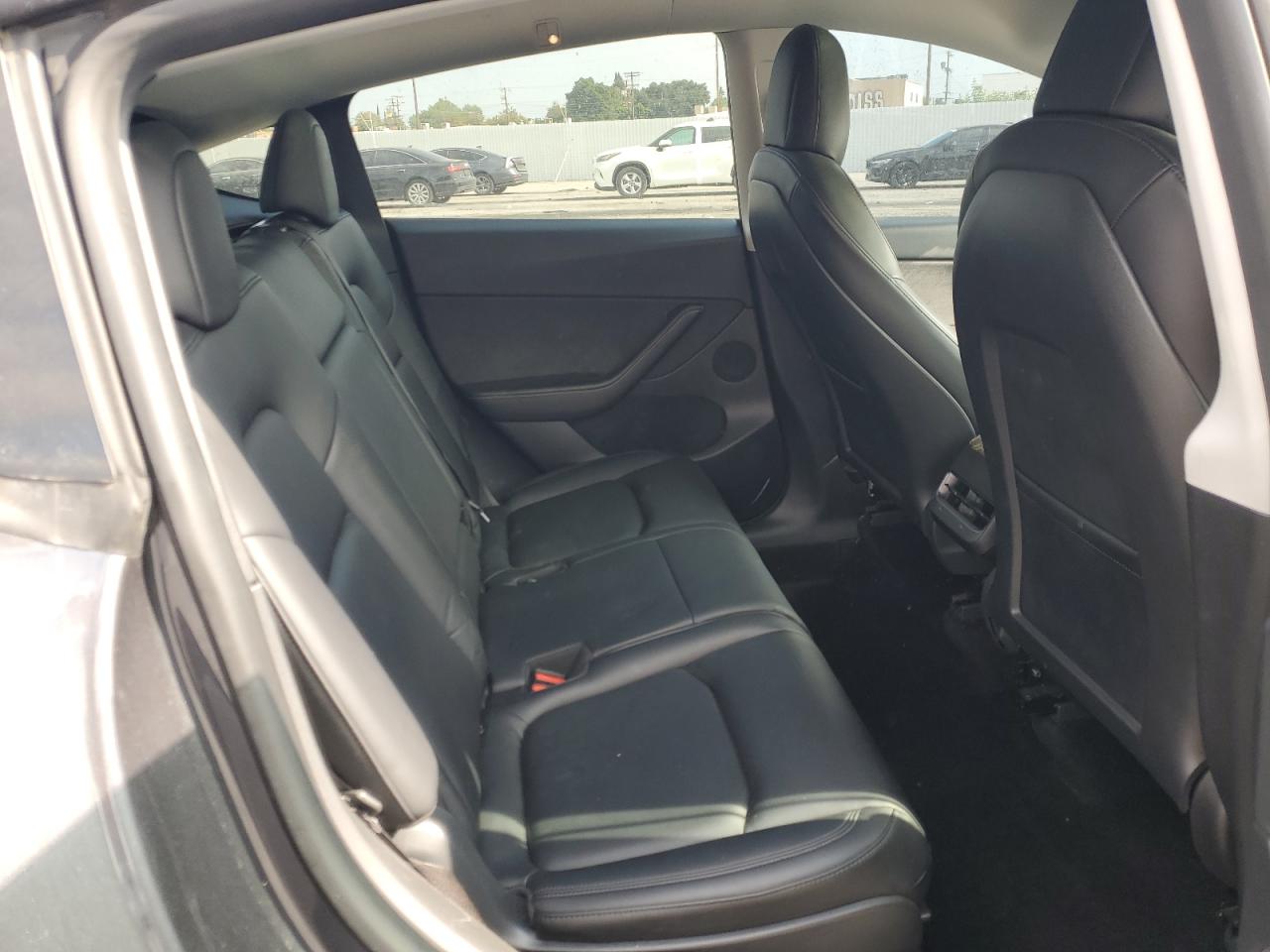 Tesla Model Y Image 4