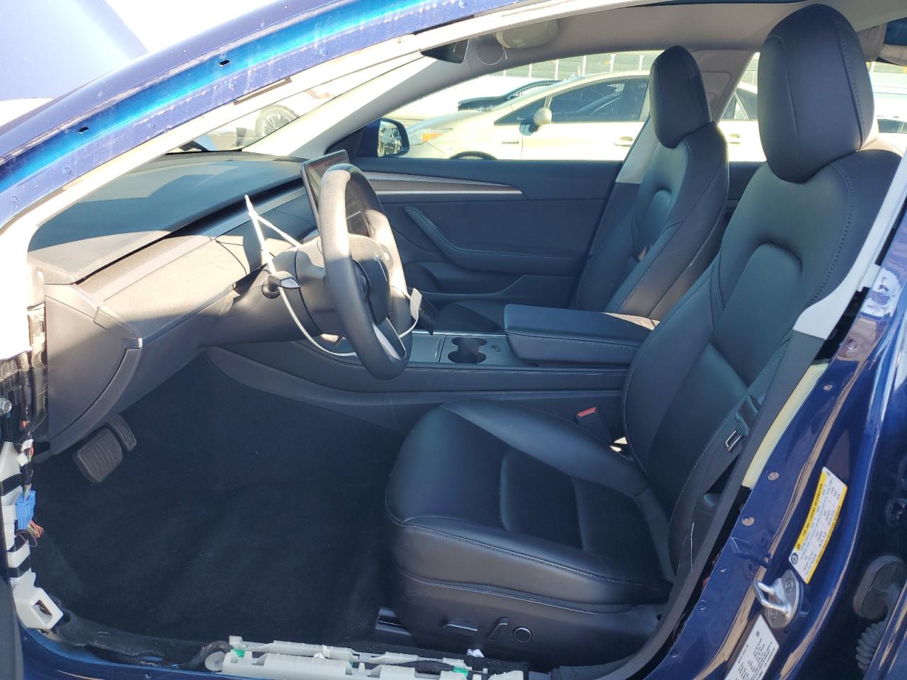 Tesla Model 3 Image 4