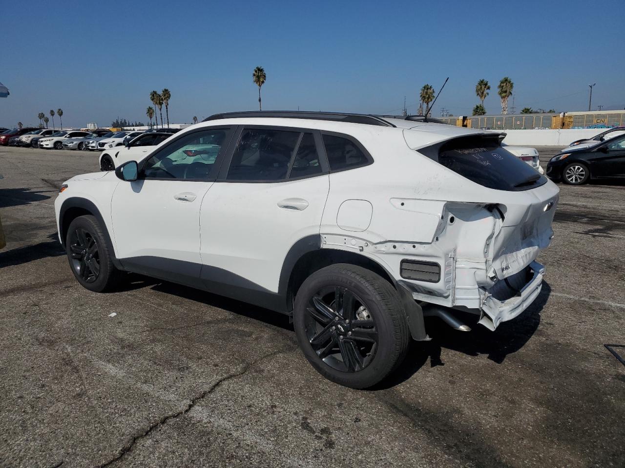 Chevrolet Trax Activ Image 2